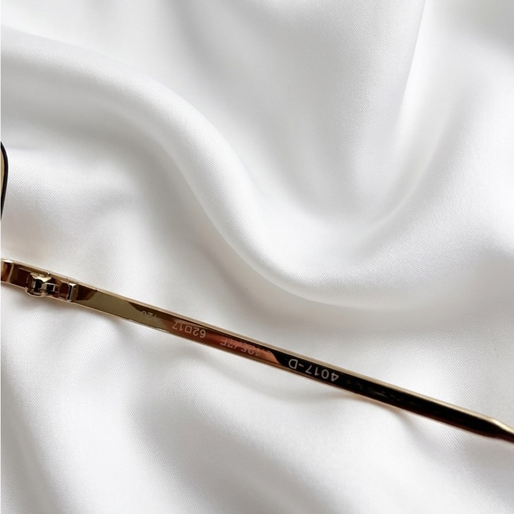 CHANEL Gold Gradient Sunglasses - Picture 13 of 13